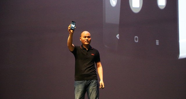 Lợi nhuận của BKAV sụt giảm "không thể tin nổi" sau khi có Bphone, thậm chí lỗ trong năm 2016